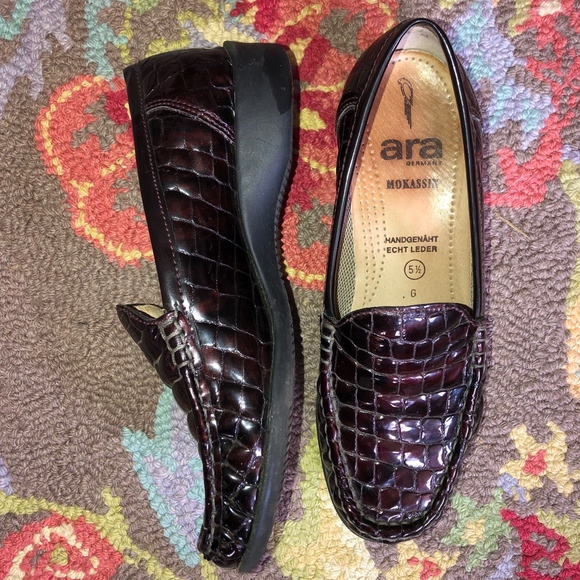 ara moccasins